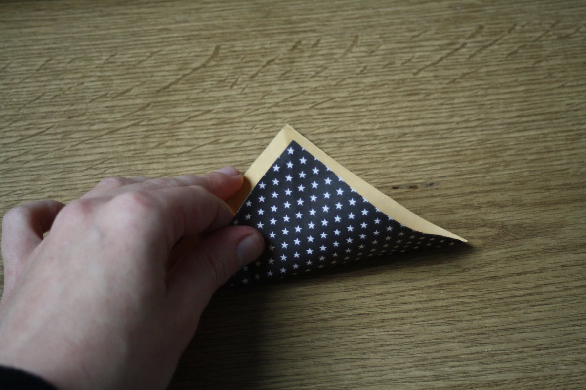 Origami_Etape2_Bellefeegore.JPG
